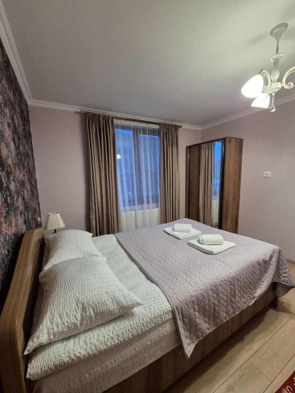Nq Guest House Kazbegi Bagian luar foto